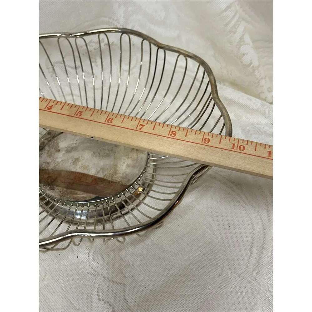Vintage Deco‎ Silver Plate Wire Bread Fruit Basket With Scalloped Edges MCM